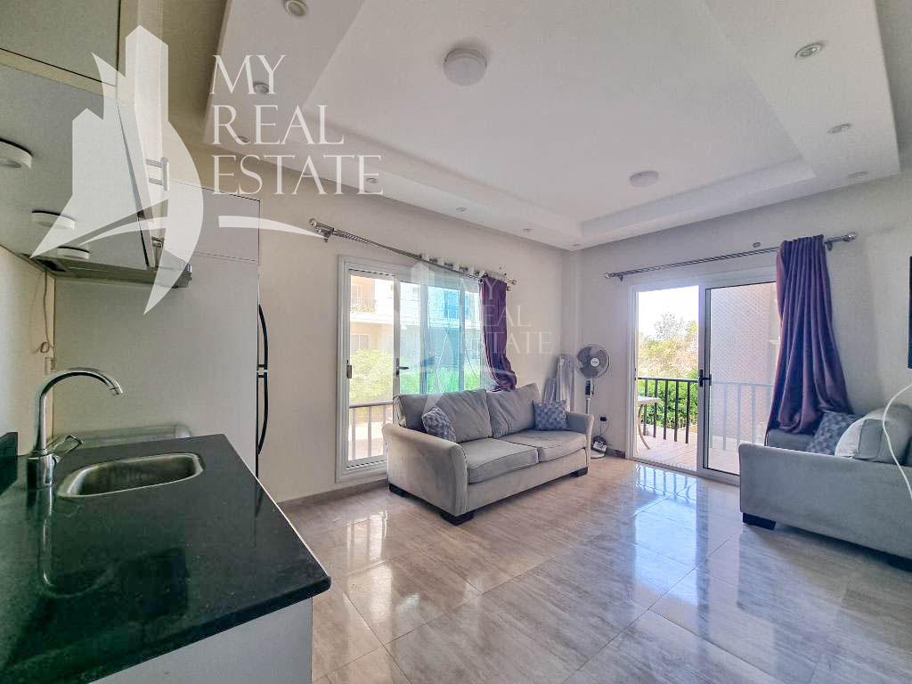 Furnished apartment close to the beach